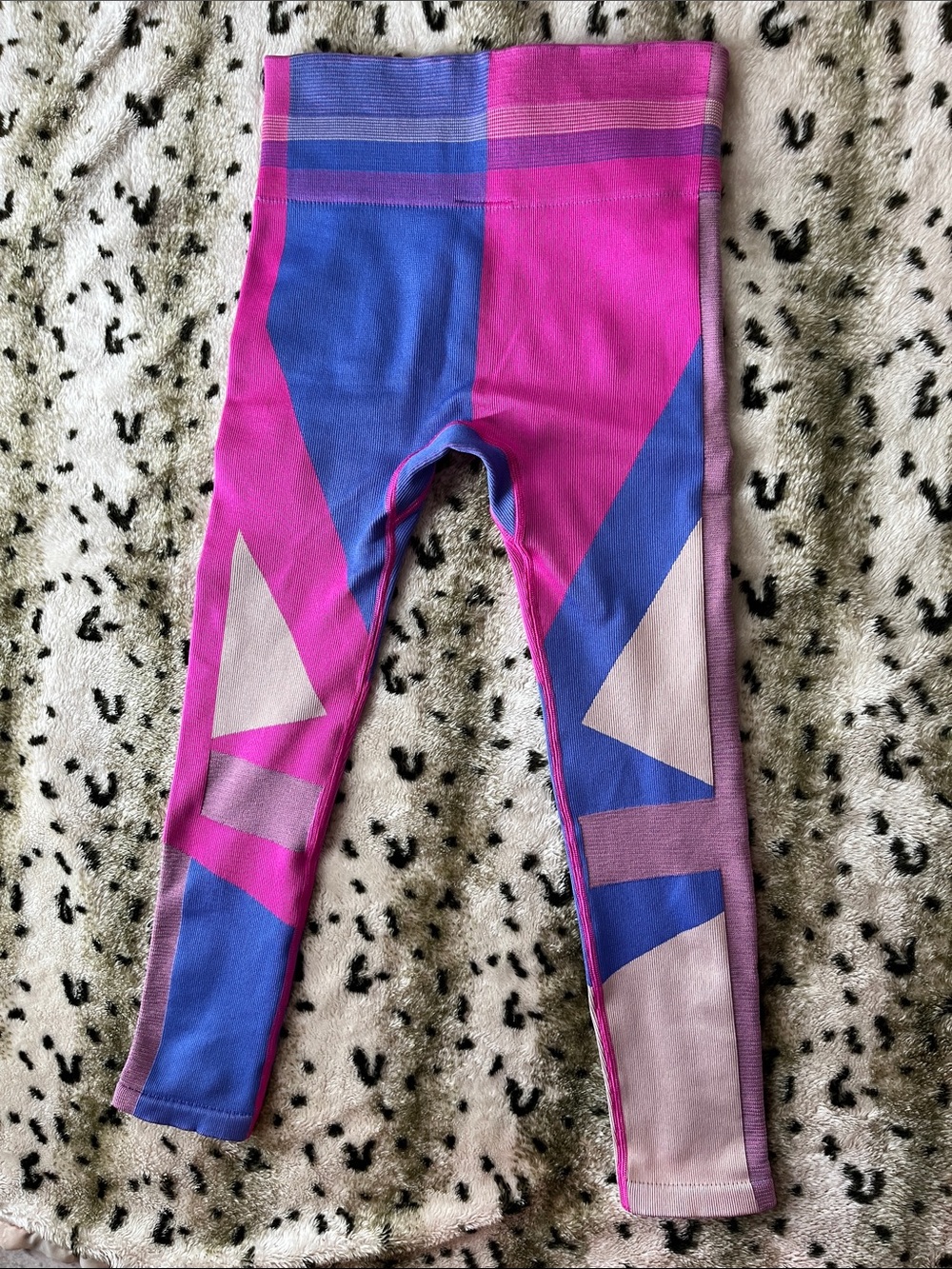 Nike Women’s Pink, Blue & Light Purple Colorblock Leggings Set - Picture 12 of 16